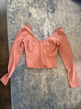 Lululemon long sleeve align cropped shirt peach/ pink size 4